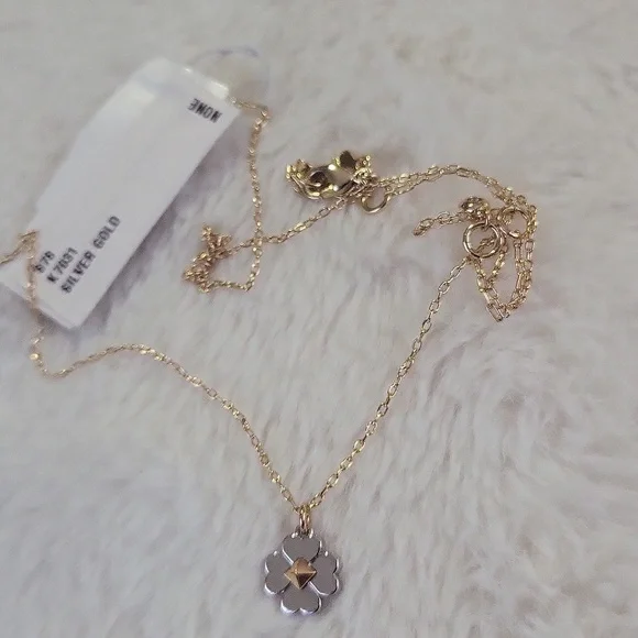 Elegant Silver and Gold Clover Necklace - Picture 2 of 5